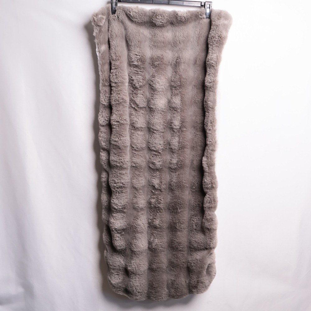 Frye King Sham Faux Fur Textured‎ Gray 1796288 20x40 Luxury Bedding